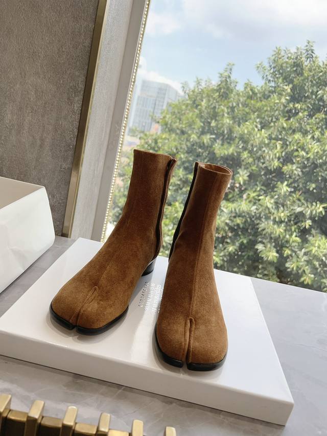 G012代购级别 Maison Margiela 玛吉拉mm6家tabi分趾鞋靴 独家新品最高版本买手代购1:1完美复刻分趾tabi靴 原版开模双层真皮鞋底 原